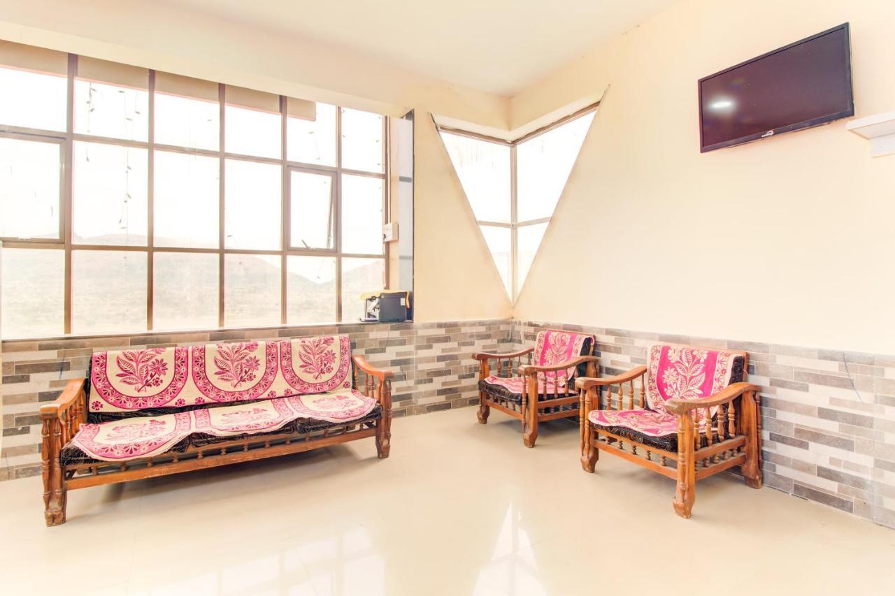 Oyo 48915 Chaitanya Green Park Hotel Vani Kültér fotó